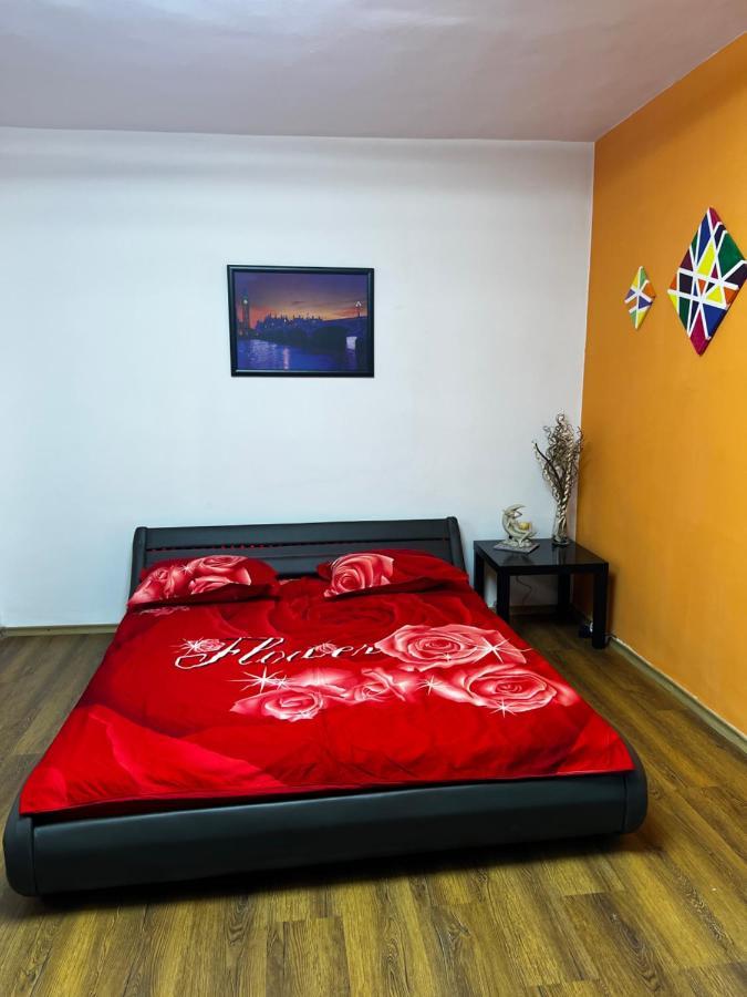 Crisshome1 Bucarest Extérieur photo